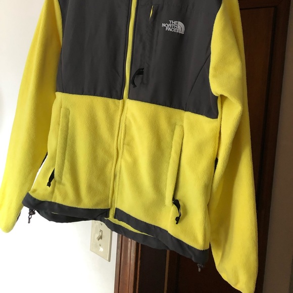 North Face , women’s Light Jacket SZ L - Picture 2 of 5